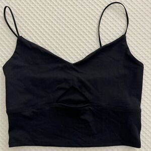 Cropped key hole top